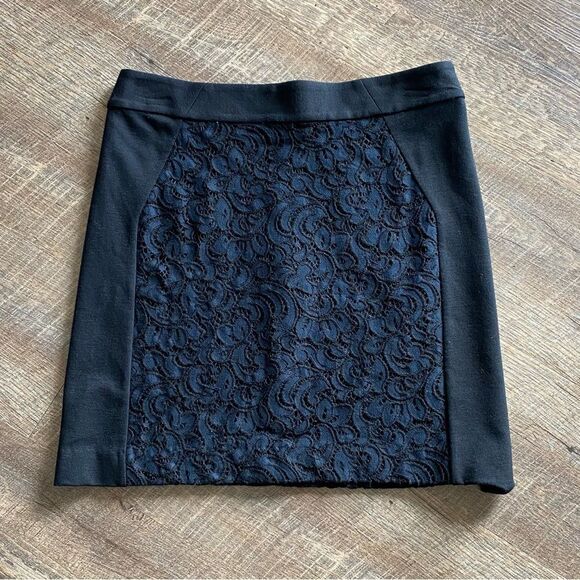LOFT Skirt Black Navy Lace Overlay Small Stretch Office Academia - Picture 3 of 11